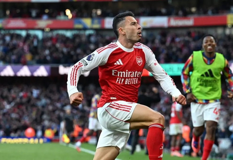 El brasileño Gabriel Martinelli festeja el tanto de la igualdad del Arsenal ante el City. Foto: Arsenal