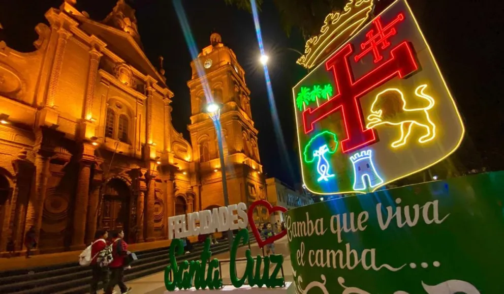La plaza 24 de Septiembre luce sus mejores galas para esta fecha. Foto: El Día