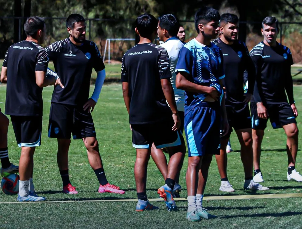 Jugadores de Aurora en uno de sus últimos entrenamientos. Foto: club Aurora