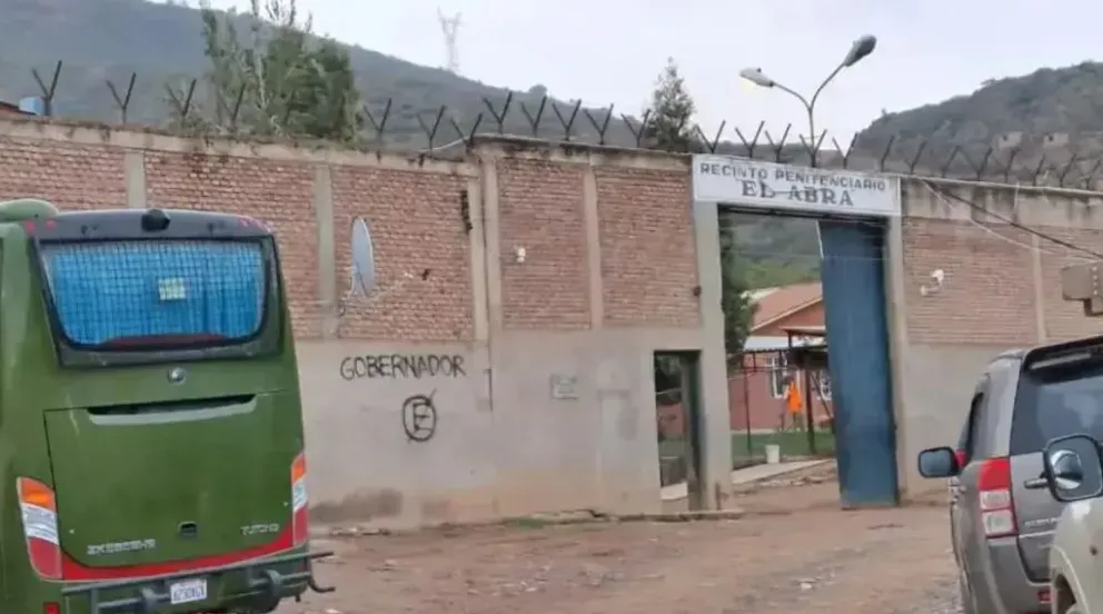 El exterior del penal de El Abra, de Cochabamba. Foto: RRSS