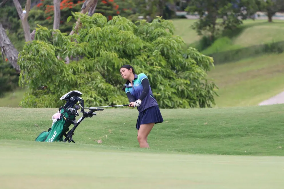 Onishi golpea la pelota en la tercera ronda.  Foto: @fedegolf_col. 