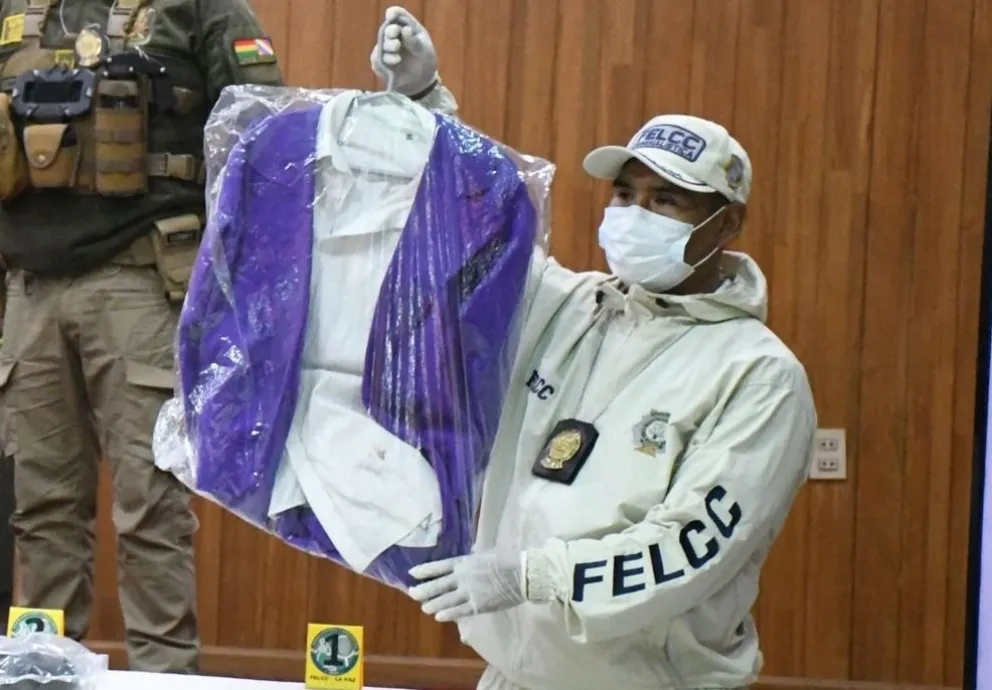 La indumentaria del personaje de Joker que usó el acusado. Foto: Archivo ABI