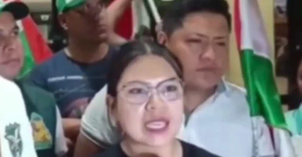 Diana Romero con militantes del PDC. Foto: Captura de video