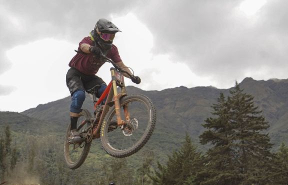 Competencia ciclística extrema en Sorata. Fotos: APG 