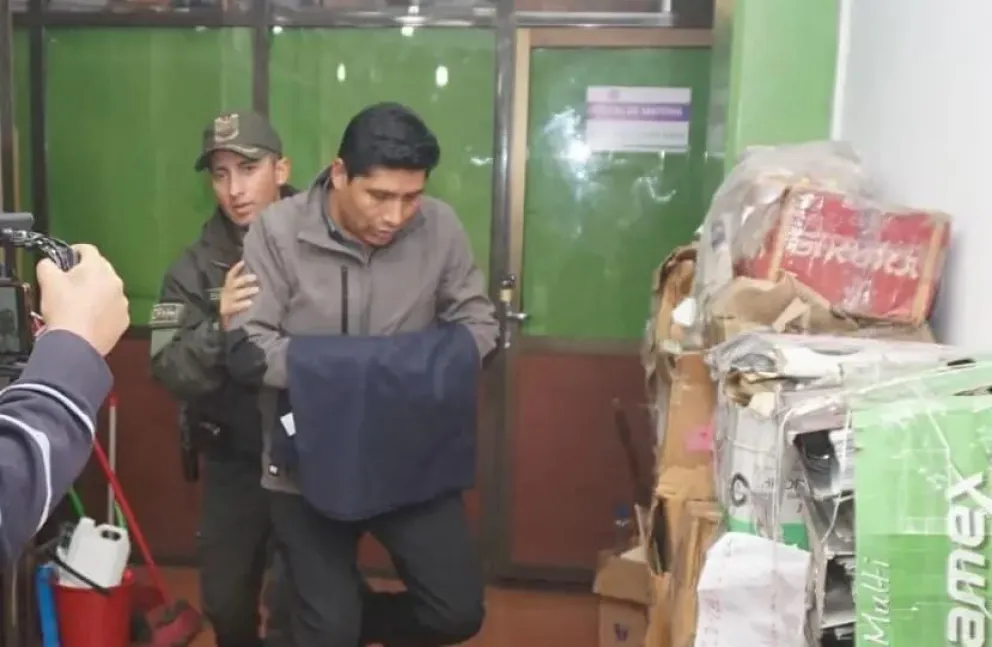 Franklin Flores en la Felcc. Foto: Unitel 