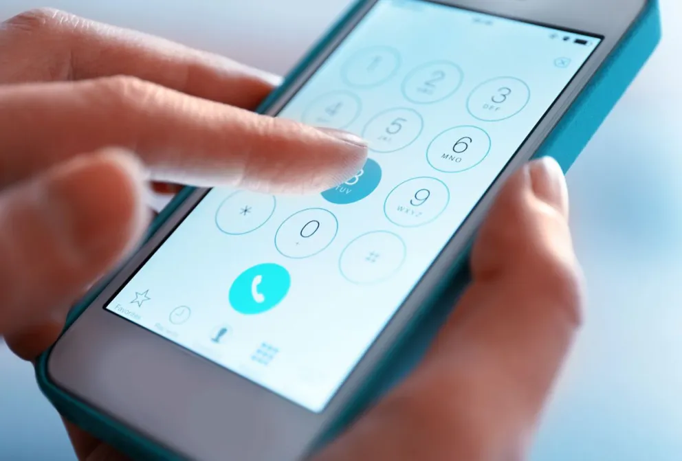 Pequeñas deudas acumuladas por telefonía, microcréditos personales y otros pueden afectar la calificación crediticia para acceder a financiamiento. Foto: ABI