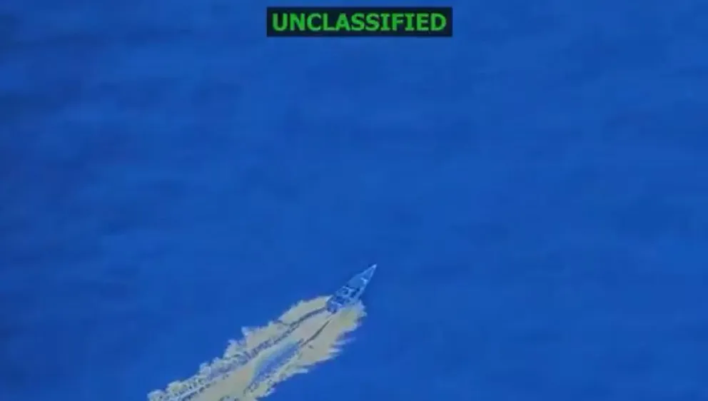 Captura de video de la lancha atacada este viernes por EEUU.