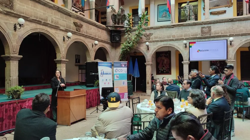 Patricia Cusicanqui de Bolivia Verifica participa de la presentación de la plataforma de información electoral de la Fundación Jubileo. Foto: Jubileo