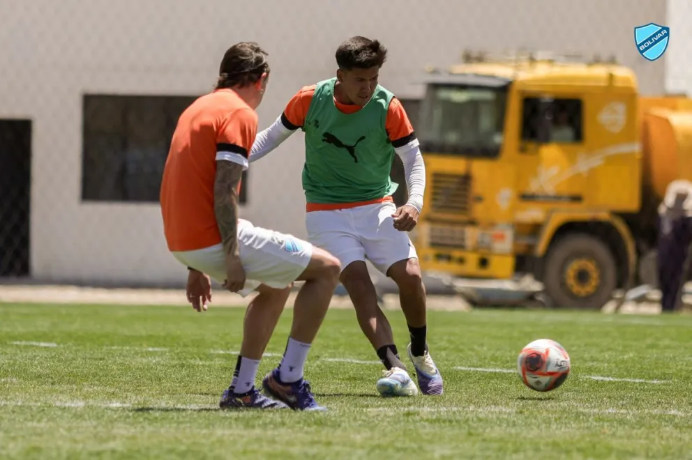 Jugadores de la Academia en una práctica en Ananta. Foto: Club Bolívar.