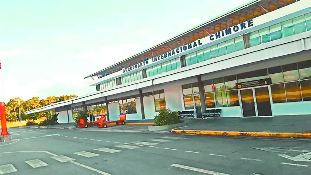 Las instalaciones cerradas del Aeropuerto Internacional Chimoré, ahora. FOTO:  Naabol