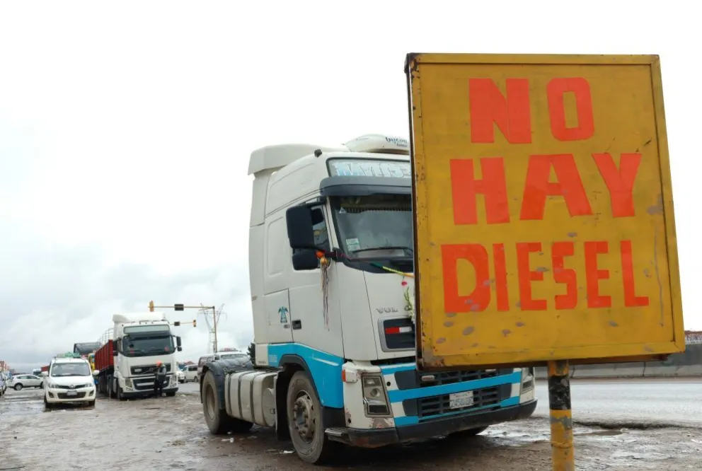 Un aviso en una gasolinera para los usuarios de vehículos a diésel. Foto: RRSS