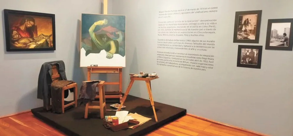 Una recreación del  taller de pintura de Miguel Alandia Pantoja. Foto: Anahí Cazas / Visión 360