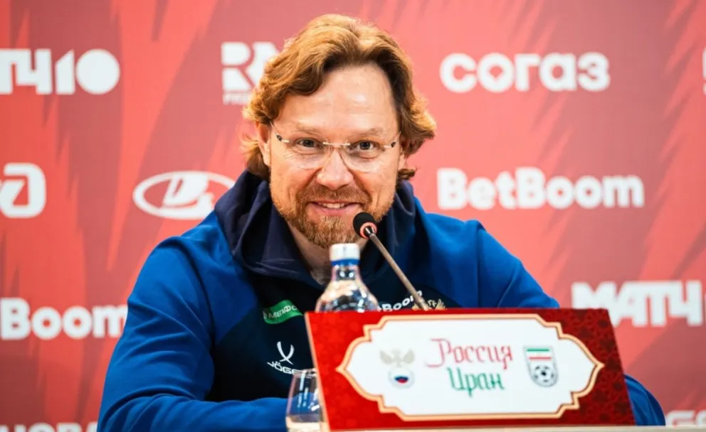 El seleccionador ruso Valeri Karpin durante la conferencia de prensa posterior al partido con Irán. Foto: Federación Rusa