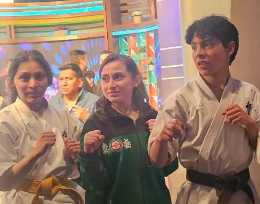 Paula (izq.), Camila y Fernández, los tres paceños que irán al Sudamericano. Foto: Gustavo Quisbert.