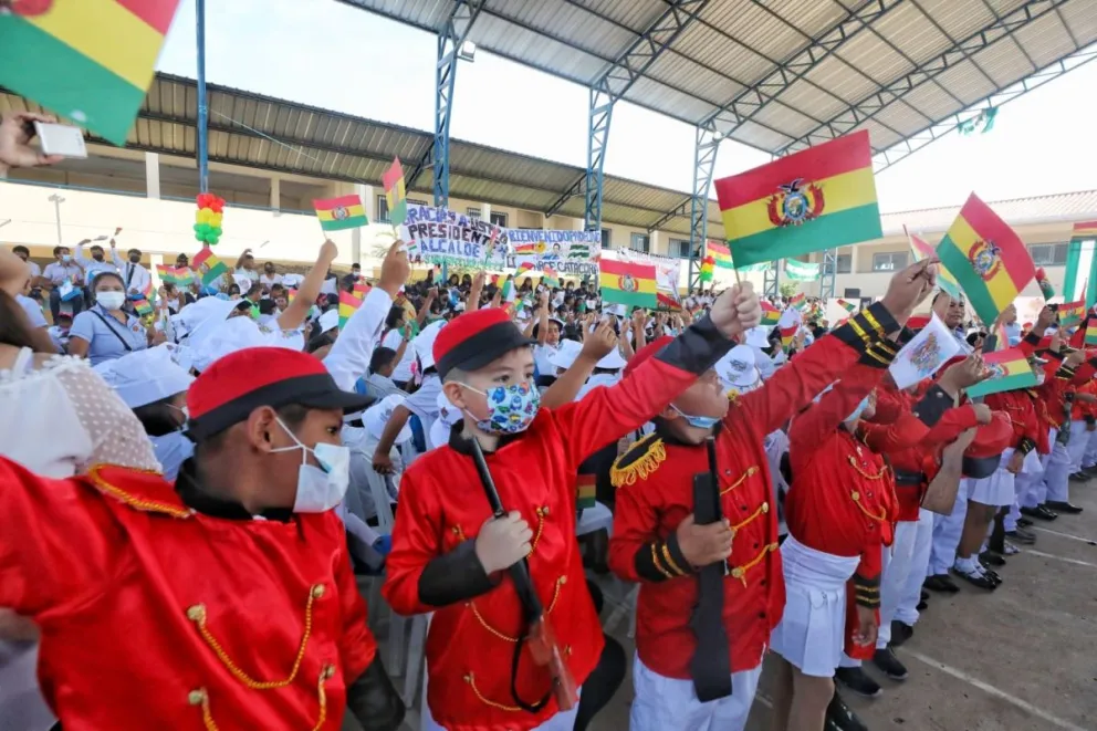 Niños en un acto cívico (imagen referencial). Foto: ABI 