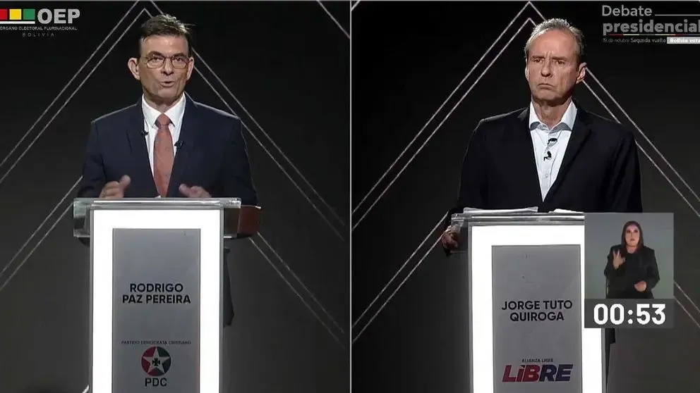 Rodrigo Paz y Jorge Quiroga participaron este domingo del debate final antes de la segunda vuelta del 19 de octubre. Foto: Erbol