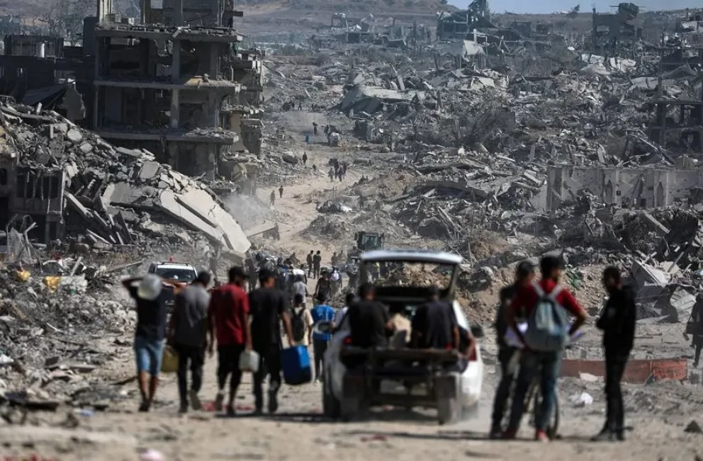 Empieza a entrar ayuda humanitaria a Gaza desde Egipto según el acuerdo de alto el fuego. Foto: EFE