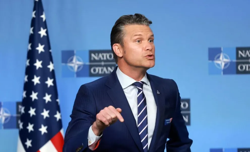 El secretario de Guerra de EEUU, Pete Hegseth, este miércoles en Bruselas. Foto: EFE