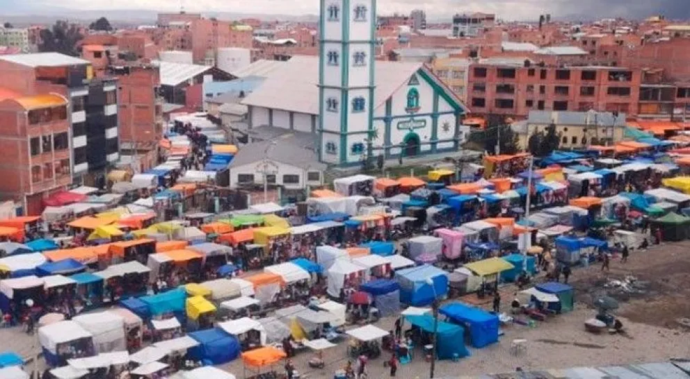 Vista de la Feria 16 de Julio de la ciudad de El Alto. Foto: Ahora es Pueblo