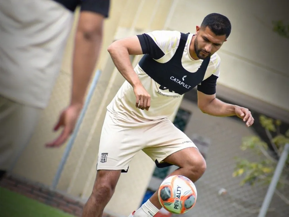 El defensor Pablo Pedraza en un entrenamiento del Tigre. Foto: club The Strongest