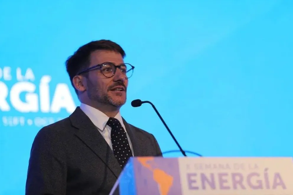 Fotografía de archivo del ministro de Energía de Chile, Diego Pardow. EFE 