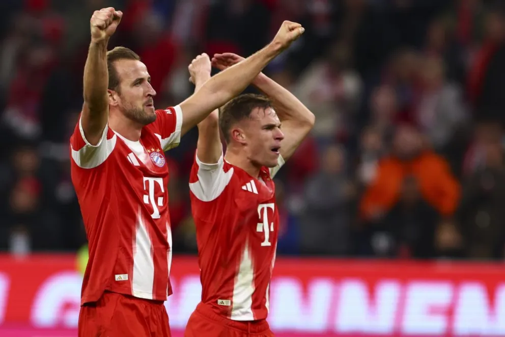 Kane (izq.), celebra su gol junto a Kimmich. Foto: EFE.