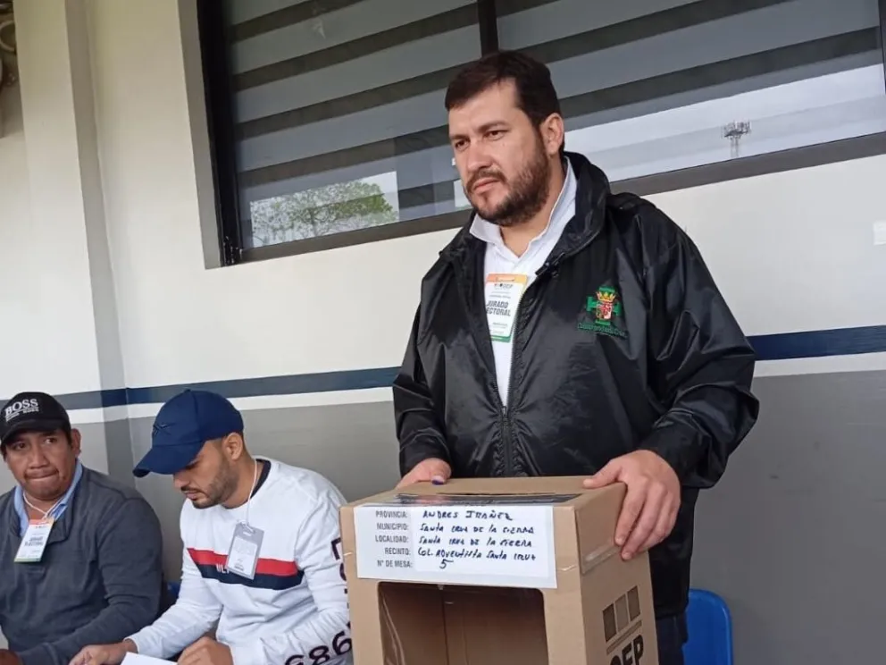 El presidente del Comité Pro Santa Cruz, Stello Cochamanidis Foto: Palenque Tv