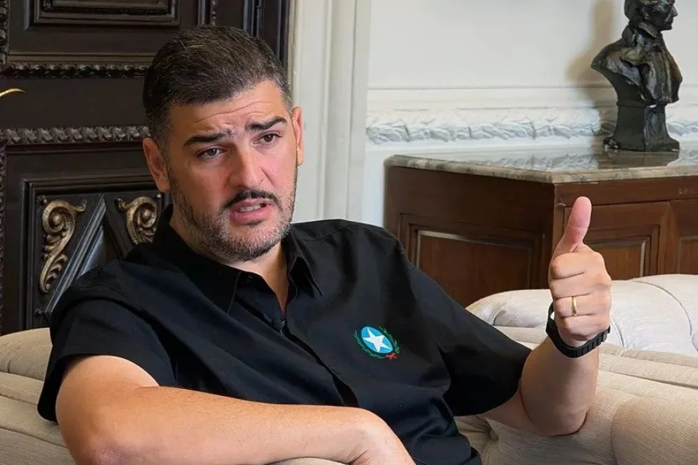 El alcalde de Guayaquil, Aquiles Álvarez, hablando durante una entrevista con EFE en Guayaquil (Ecuador). EFE