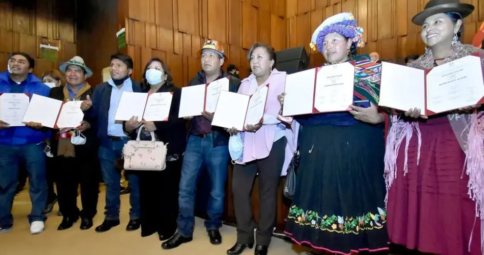 Los parlamentarios supraestatales cuando recibieron sus credenciales en 2020. Foto: Archivo APG