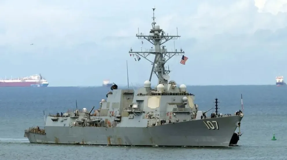 EL USS Gravely a su llegada, este domingo a Puerto España. Foto: EFE