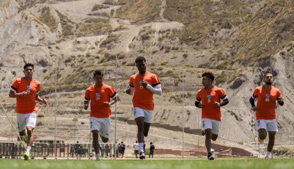 Jugadores de la Academia en un entrenamiento en su CAR de Ananta. Foto: Club Bolívar