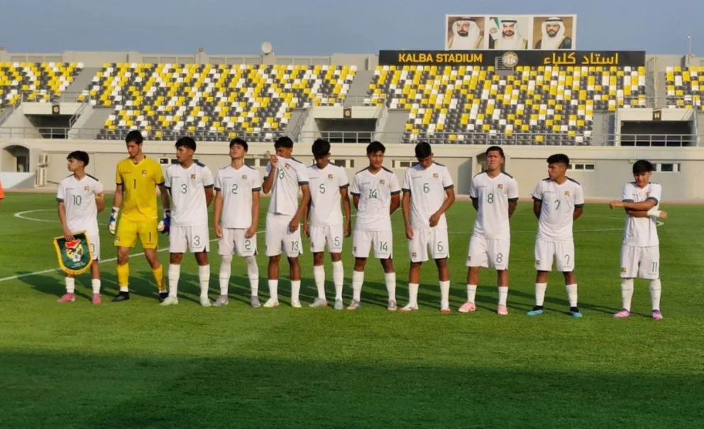 Jugadores de la Selección Sub-17 que el lunes jugó con Emiratos Árabes. Foto: La Verde - FBF