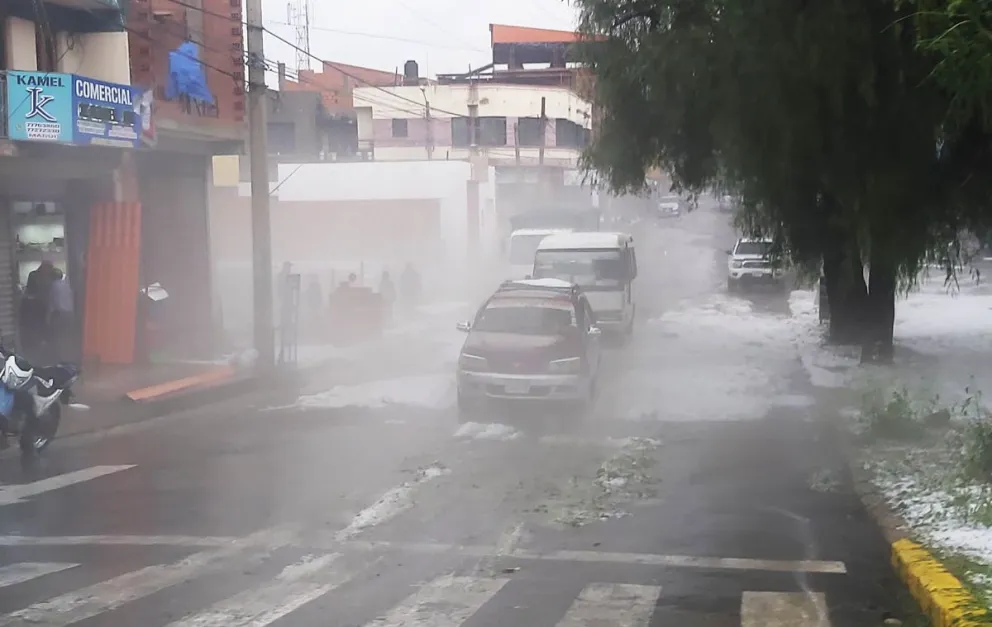 Lluvia torrencial que cayó el 16 de octubre en Tarija. FOTO: APG