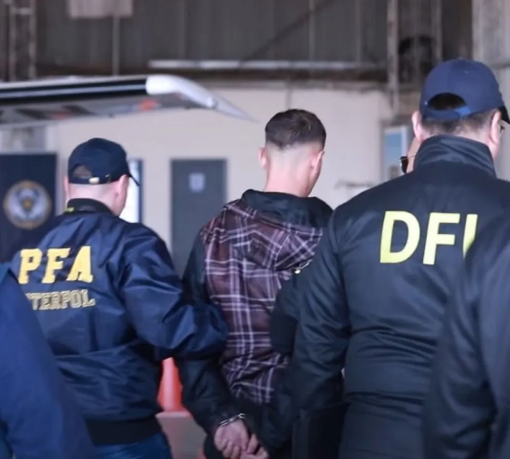 Policías federales argentinos en una imagen referencial. Foto: @DFI_Arg