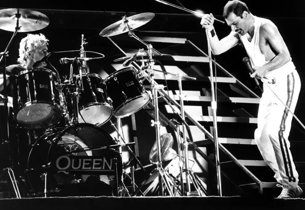 El cantante Freddie Mercury, líder del grupo británico "Queen". EFE
