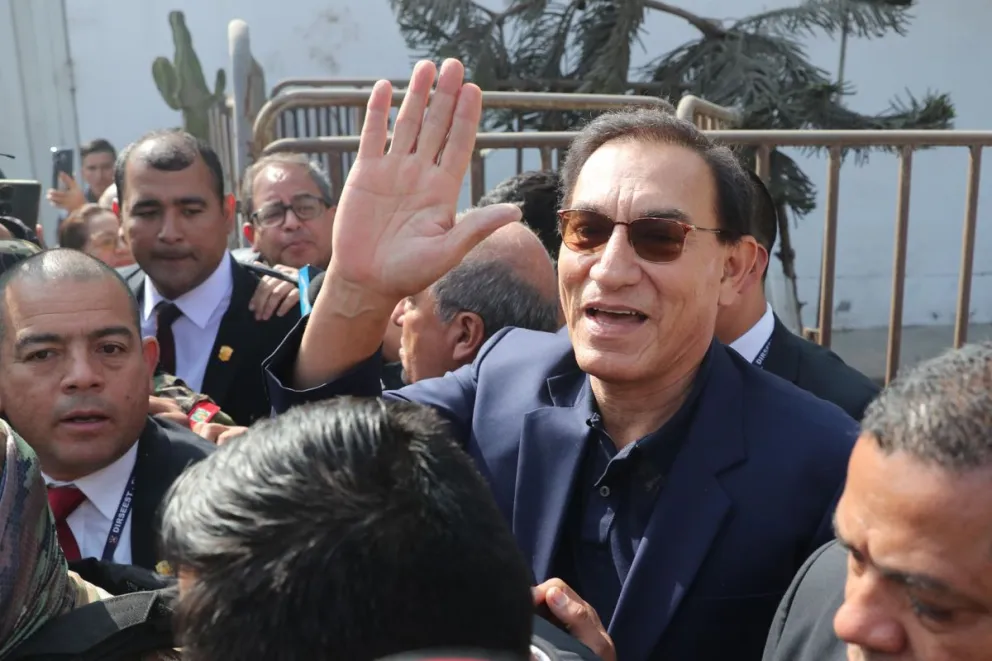 El expresidente de Perú, Martín Vizcarra. Foto: EFE/ Paolo Aguilar
