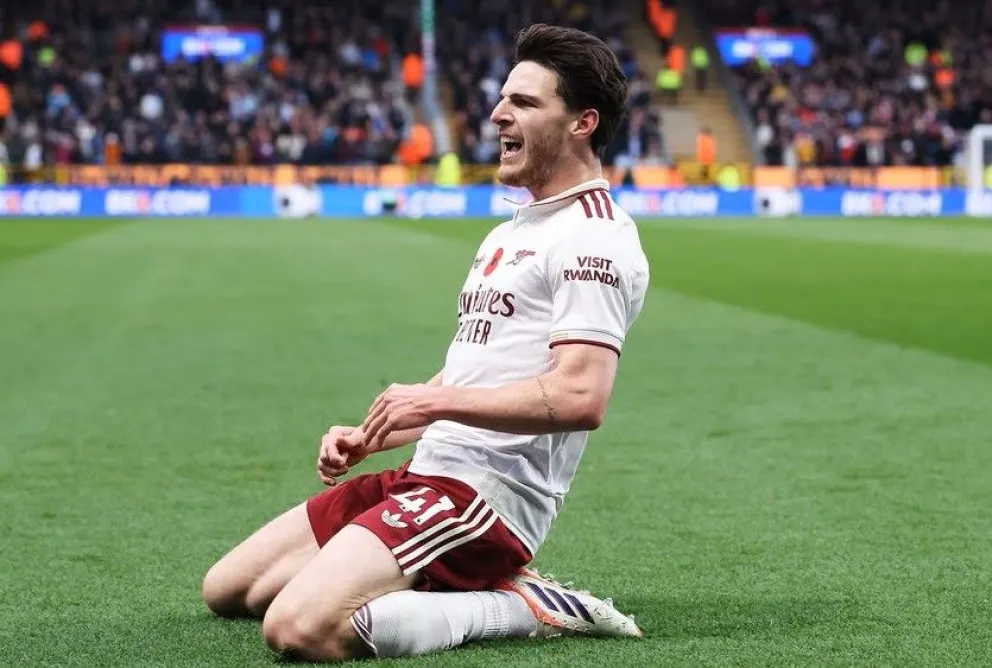 El inglés Declan Rice celebra el primer gol del Arsenal en la victoria sobre el Burnley. Foto: Club Arsenal