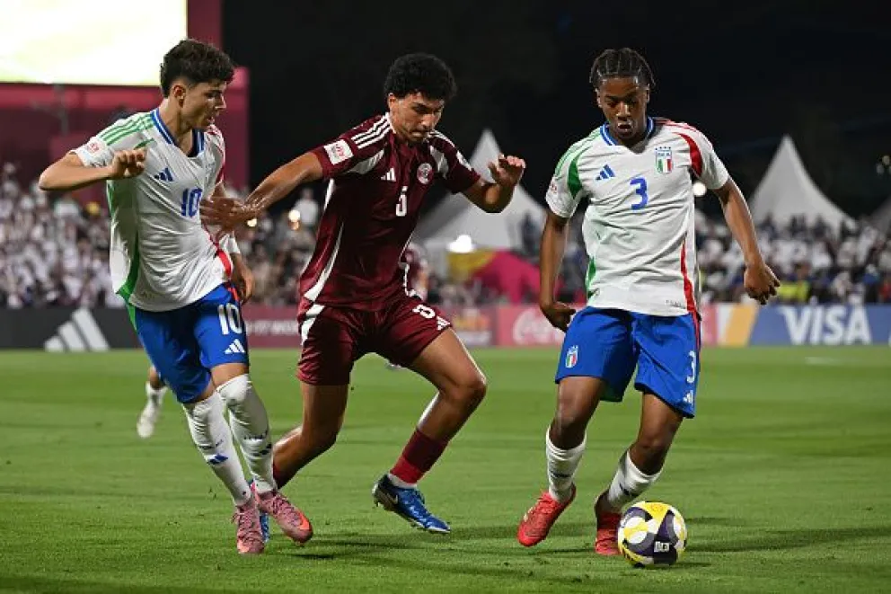 Una incidencia del juego entre Catar e Italia. FOTO:TD