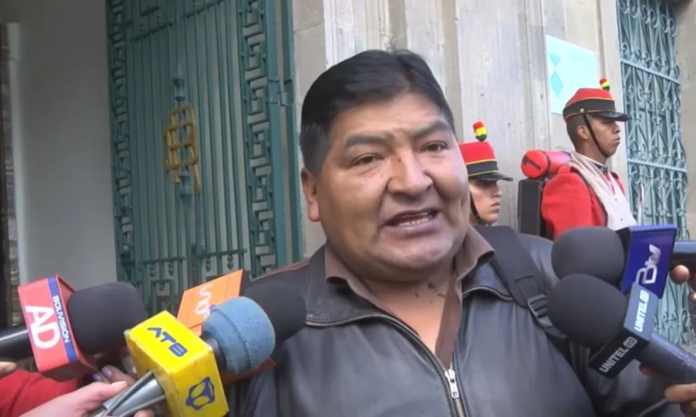 El ministro de Minería, Alejandro Santos, este miércoles en Plaza Murillo. Foto: Captura de video