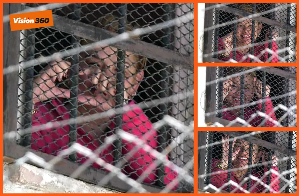 Jeanine Añez saluda desde su celda, este miércoles. Fotos: APG. Montaje: Visión 360 