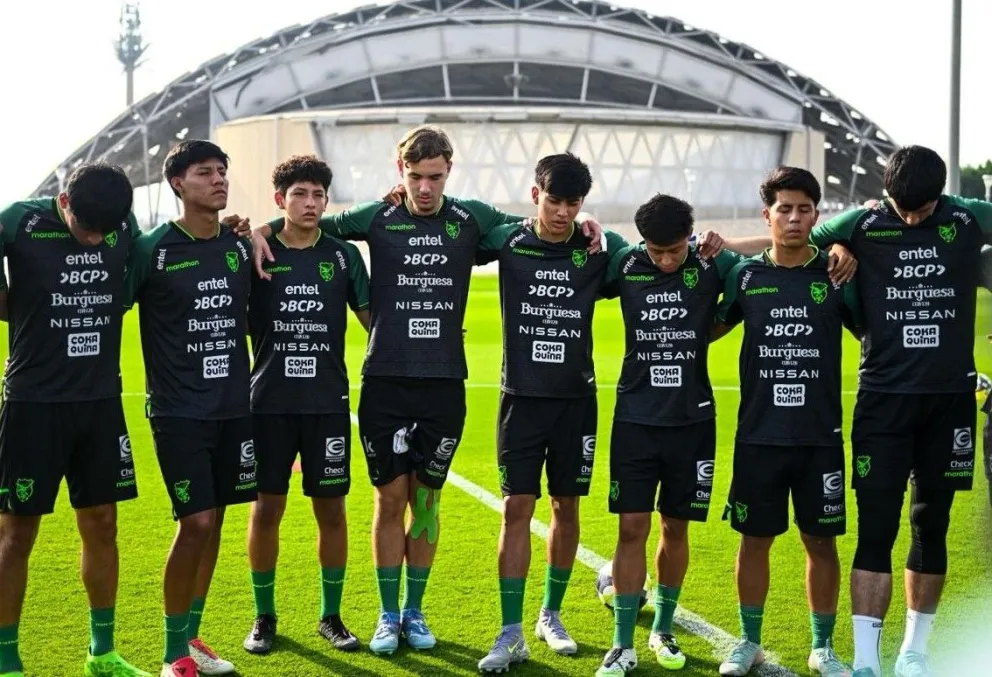 Jugadores de la Sub-17 en el entrenamiento de este miércoles en Doha. Foto: La Verde - FBF