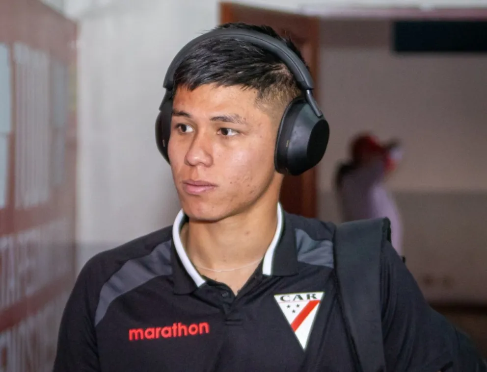 Uzeda previo a un partido anterior del cuadro Millonario. Foto: Club Always Ready.