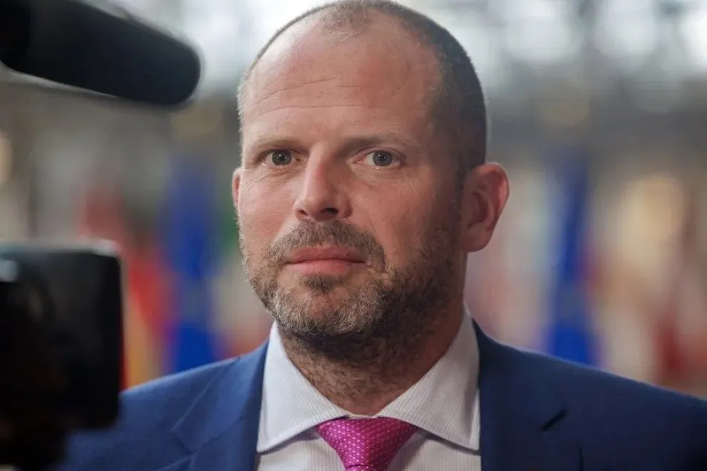 El ministro de Defensa belga, Theo Francken, habla a la prensa en Bruselas, Bélgica, en una imagen de archivo. EFE
