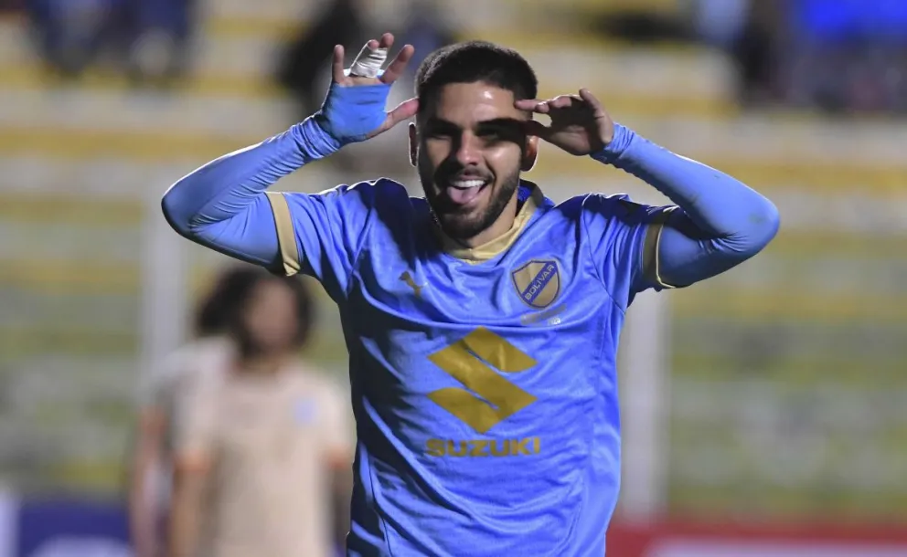 Carlos Melgar feste el segundo gol de Bolívar en el triunfo sobre Aurota. Foto: APG