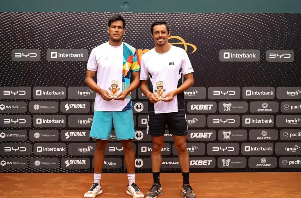 Zeballos (izq.) junto a su compañero Rodríguez. Foto: Igma Events.