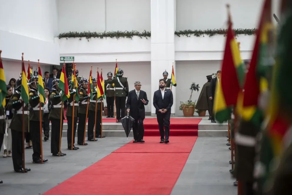 El presidente Gabriel Boric en el acto de transmisión de mando en Bolivia. Foto: Gabriel Boric