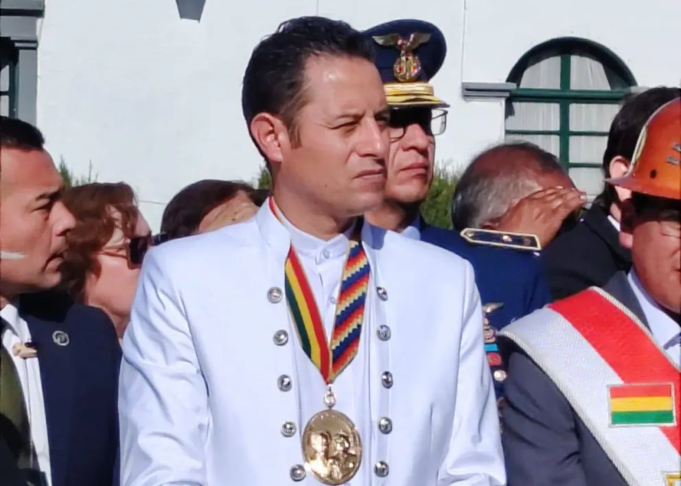 El vicepresidente Edmand Lara en el acto, este lunes. Foto: Comando de Potosí 