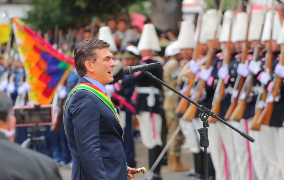 Rodrigo Paz Pereira en el acto realizado este lunes en Sucre. Foto: APG