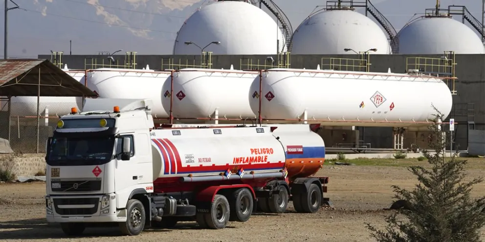 La Comisión de la Verdad se encarga de investigar las irregularidades al manejo de hidrocarburos. Foto: Referencial