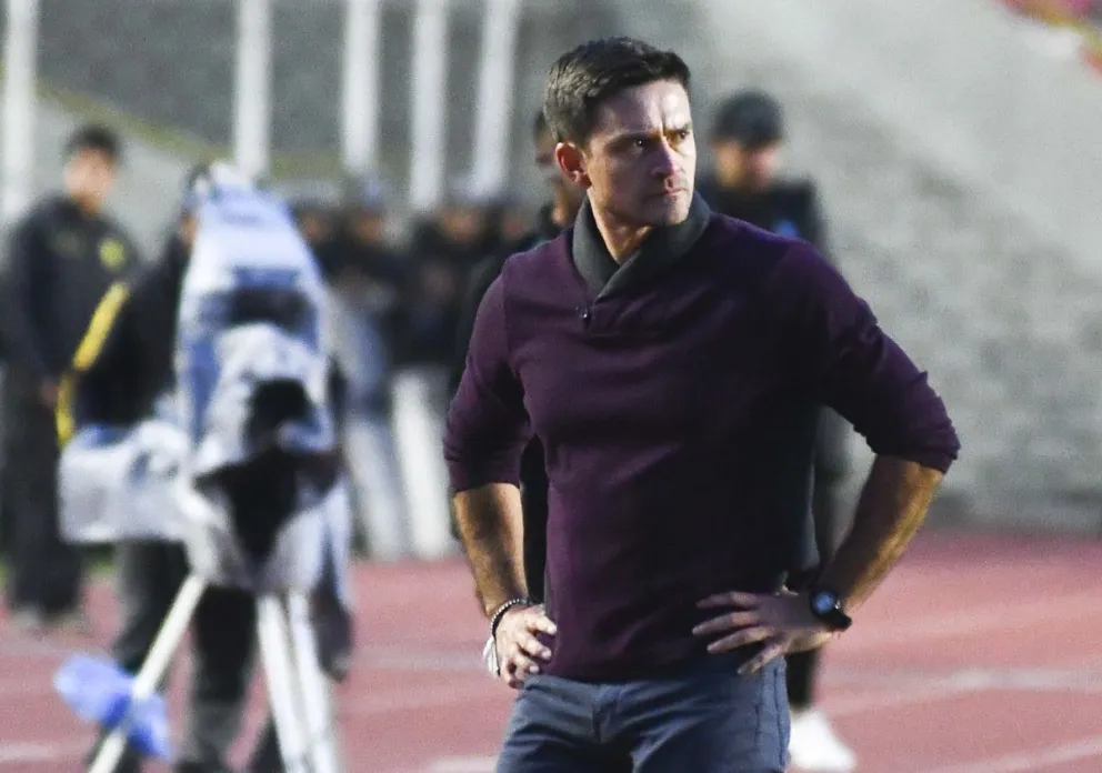 Joaquín Monasterio, el técnico de The Strongest, en el clásico del domingo con Bolívar. Foto: APG